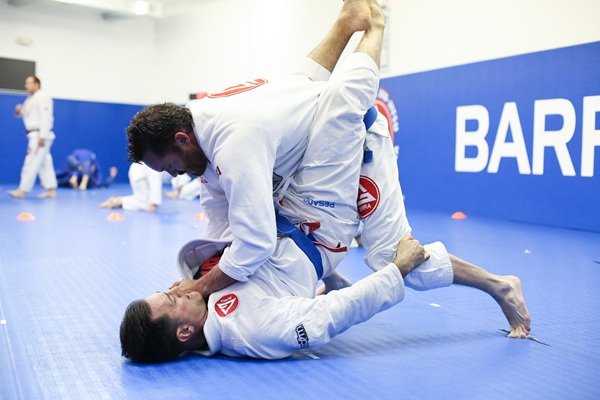 Practical escapes: Self-defense from the bottom position at Gracie Barra New Mexico | Phone: +1 505-515-4341 Practical escapes: Self-defense from the bottom position at Gracie Barra New Mexico | Phone: +1 505-515-4341
