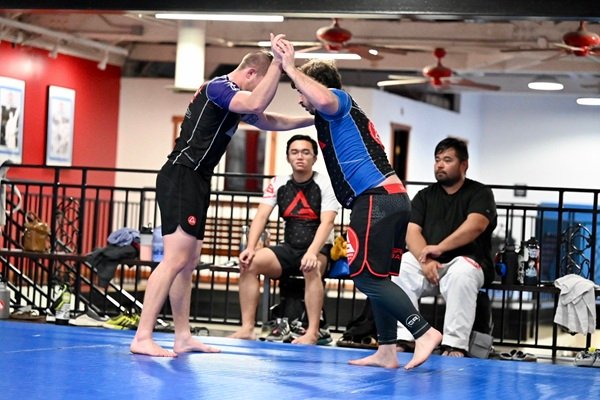 Gracie Barra New Mexico: Why is No-Gi jiu jitsu essential for modern self defense | Phone: +1 505-515-4341