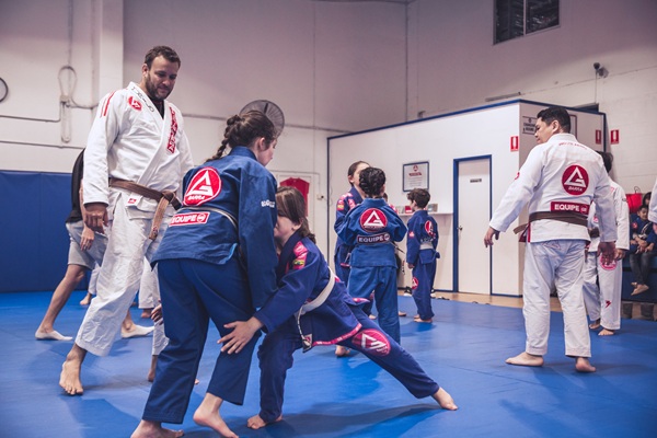Gracie Barra New Mexico: What is self defense for Kids and how does it develop respect | Phone: +1 505-515-4341